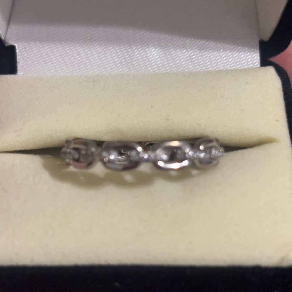 Silver chain link ring